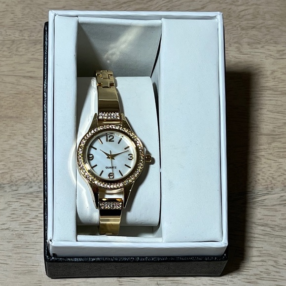 Kmart Women's Gold Watch - Picture 1 of 3